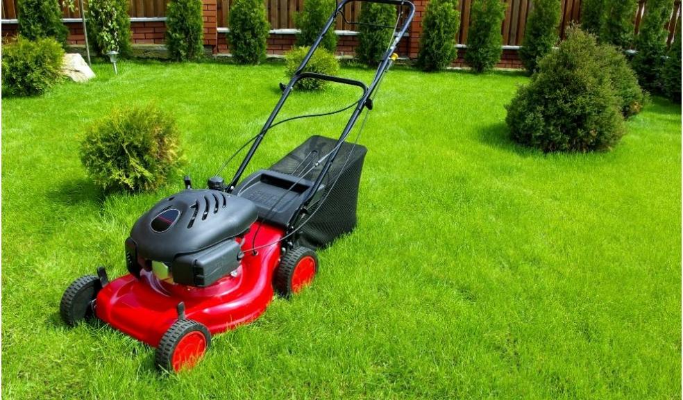 Lawn mower 