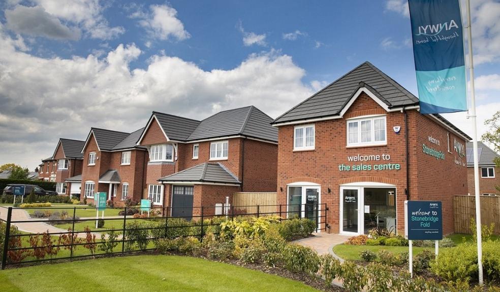 A street scene of new Anwyl homes at Stonebridge Fold, Longridge.